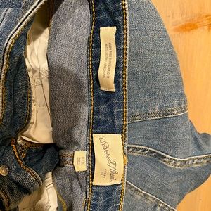 Universal Thread jeans